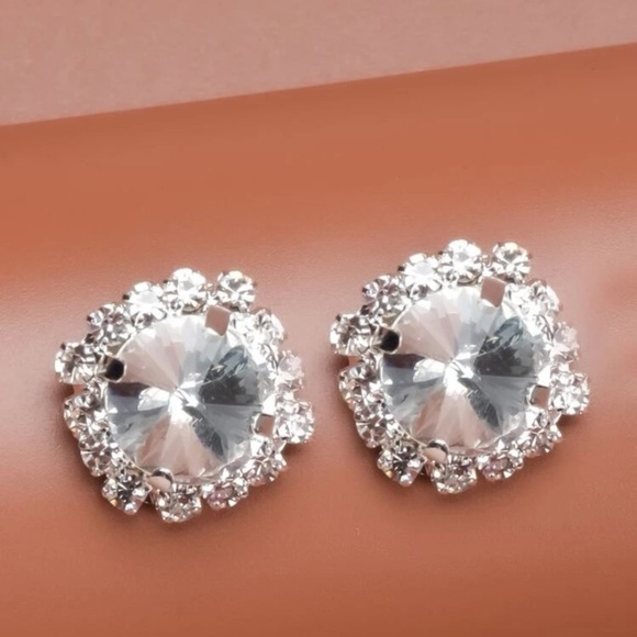 Rhinestone Stud Earrings - Picture 6 of 7